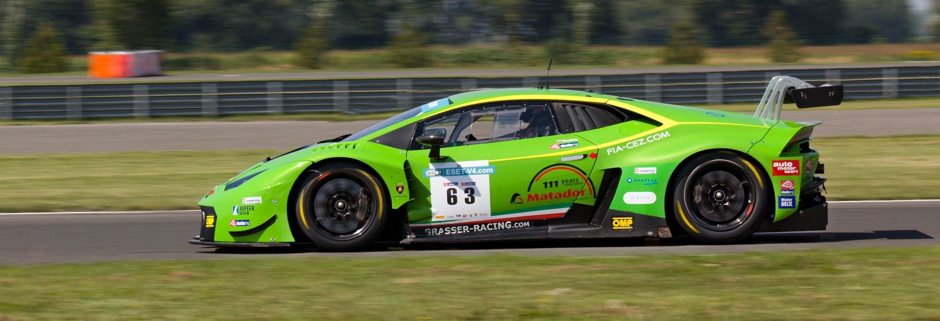 Lamborghini dla początkujących: jak wejść do świata włoskich superaut